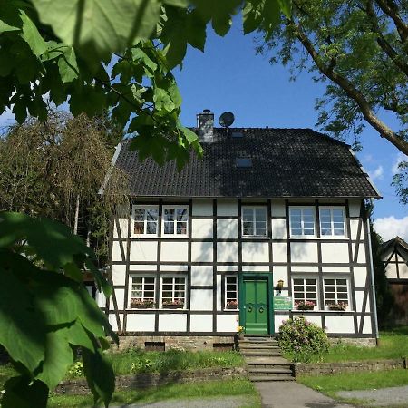 Ferienhaus Am Menzerather Weiher Моншау Екстер'єр фото