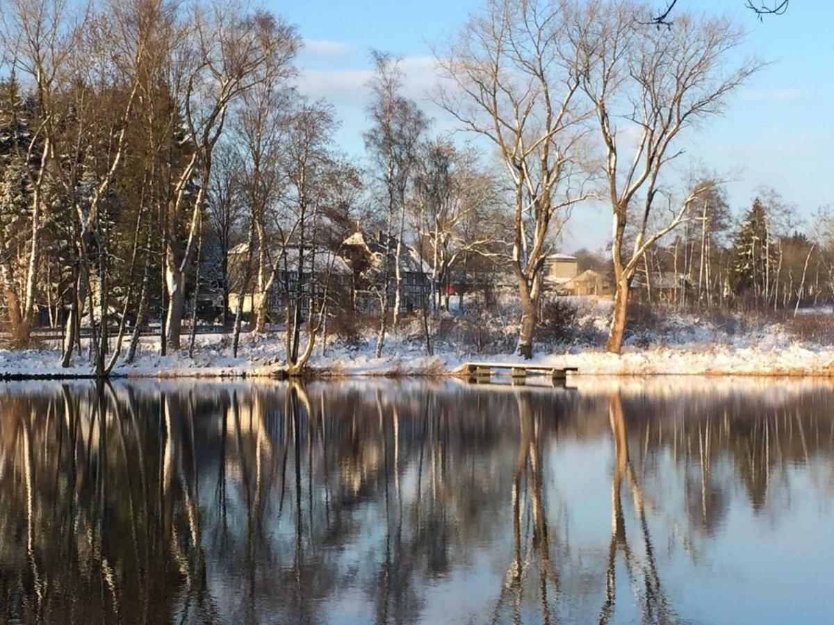 Ferienhaus Am Menzerather Weiher Моншау Екстер'єр фото